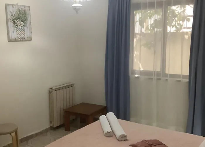 Kallipateira * עיר רודוס