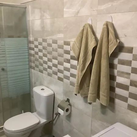 Kallipateira Nyaraló